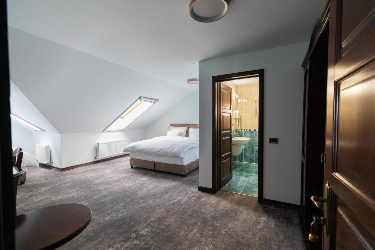 Pensiunea Casa Vera Târgu Jiu Extérieur photo